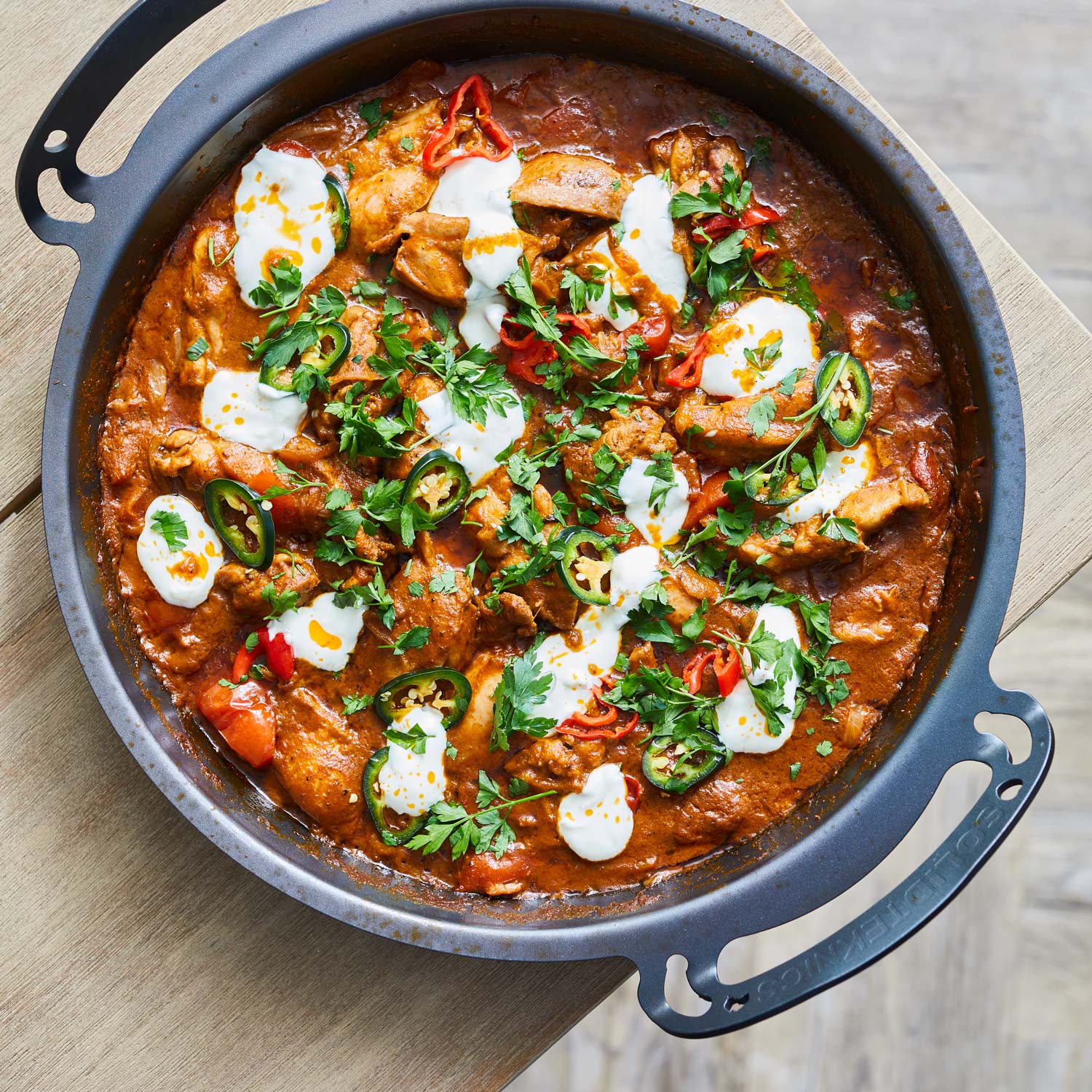 Solidteknics Bigga Skillet | Butter Chicken | Serving on the table