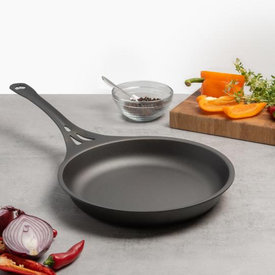 Solidteknics 26cm Seamless Iron Frying Pan Buy Me Once UK